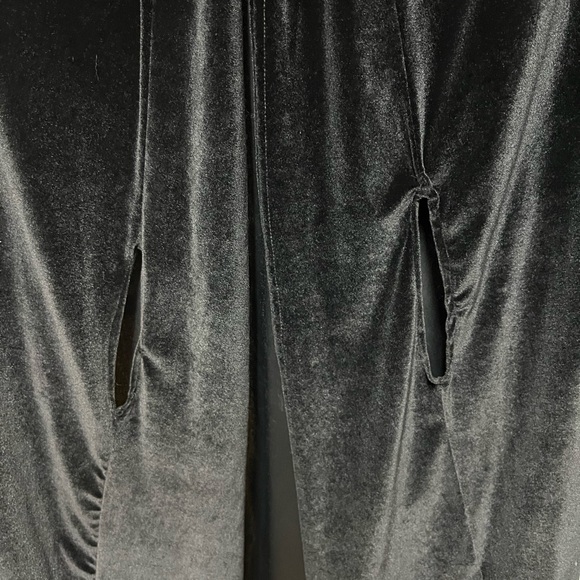 Morbid Threads velvety cloak - Picture 2 of 7